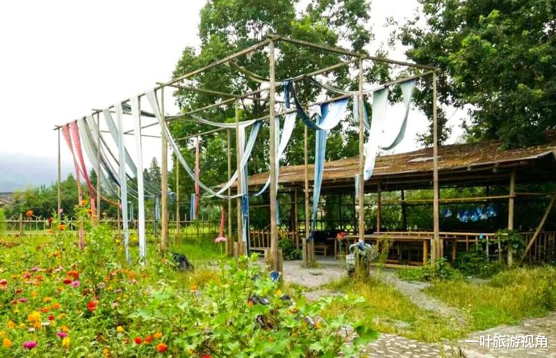 牟家村|背上画袋前往南屏古镇，用画笔勾勒出徽派建筑的独特风格