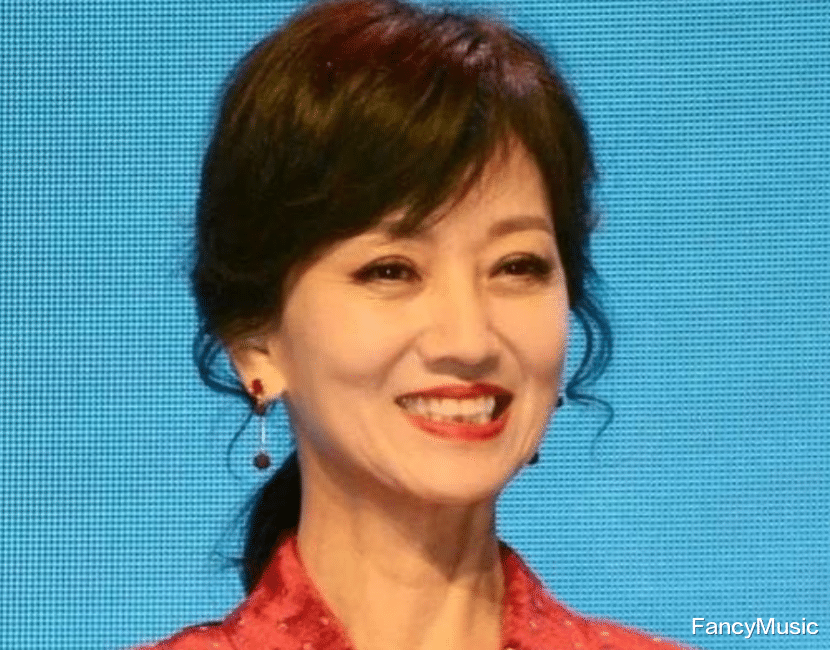 刘晓庆|离开精修,这些女神的颜值还抗打吗?皱纹多到像老奶奶,该退休了