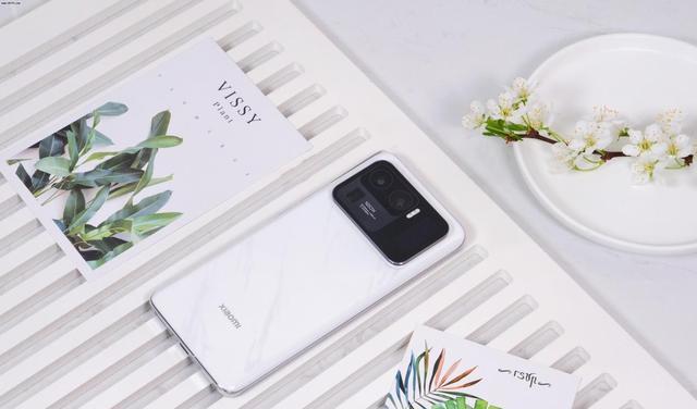 iPhone|12G+512G掉到至4299,小米11Ultra无奈清仓,雷军这下不高傲了