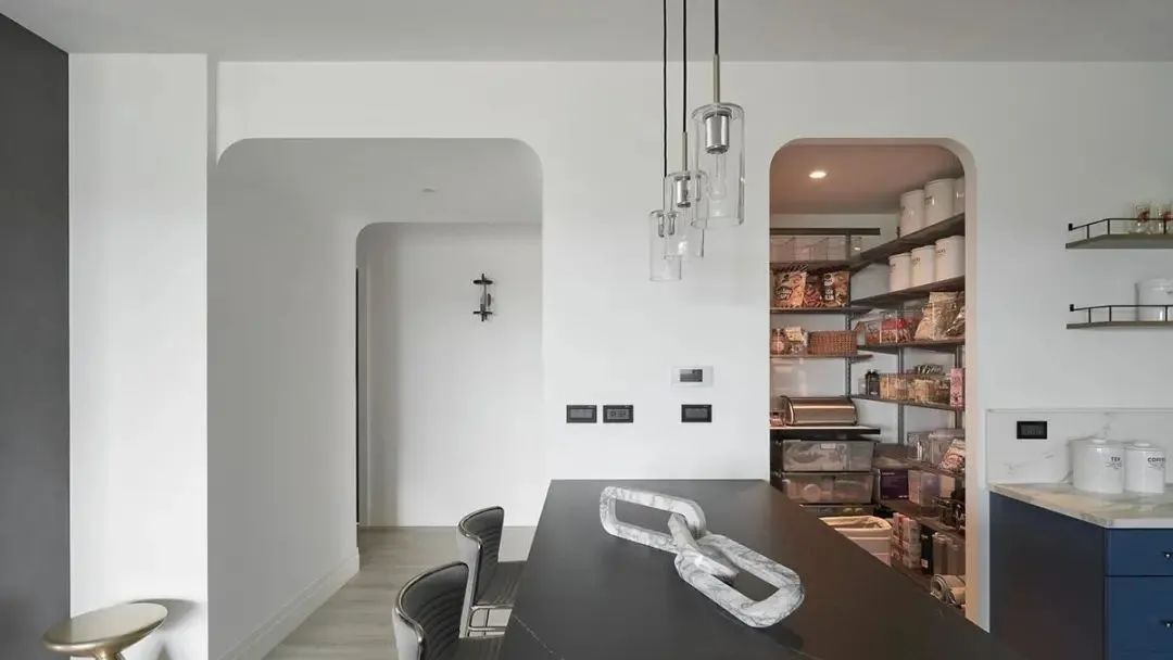 花光积蓄买下198㎡大宅，装修“化繁为简”，高级感只增不减