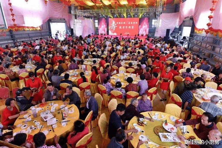 昔日农村热闹酒席变冷宴，为何现在没人参加了？知情人：3个原因
