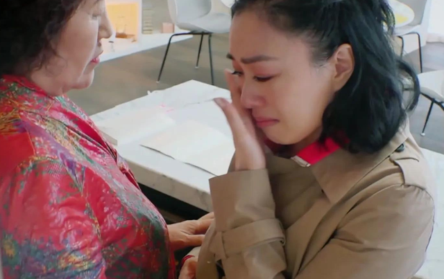 钟丽缇|钟丽缇直播收到礼物，老公张伦硕当场翻脸，吓坏工作人员