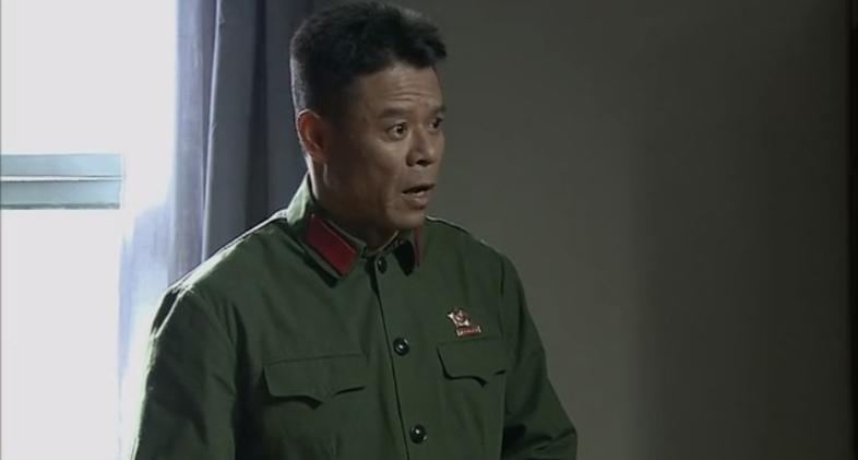 同龄人:团长付成为何不愿跟军长齐洪做交易,成全他儿子的好事