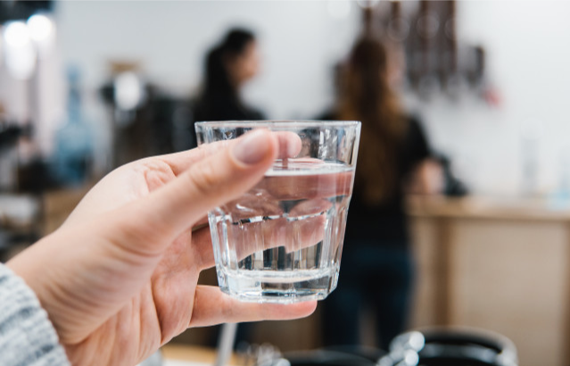 肝脏|从健康角度讲,38°、42°和52°的白酒,哪种更不宜多喝?早做了解