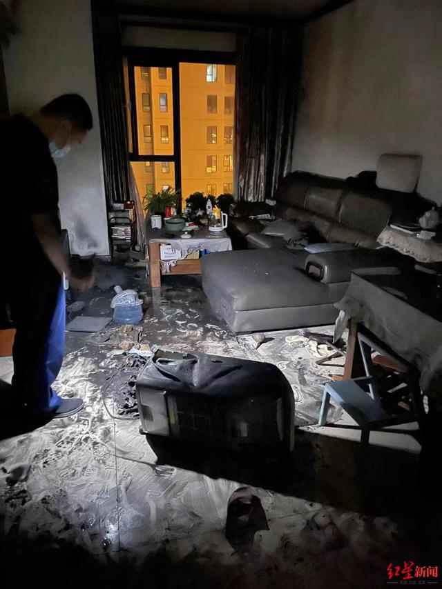 天津退休夫妻疑因移动电源爆炸被烧伤，多次报病危！