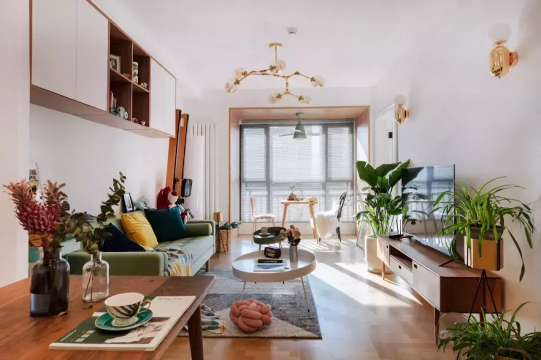 大胆打通阳台和客厅,刚入住就悔恨当初不听劝,错得太离谱了