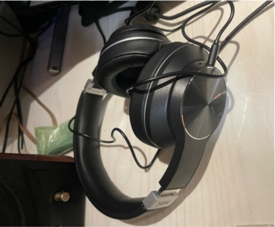 耳机|休闲旅途的好伴侣,头戴蓝牙降噪耳机,演绎纯净立体音