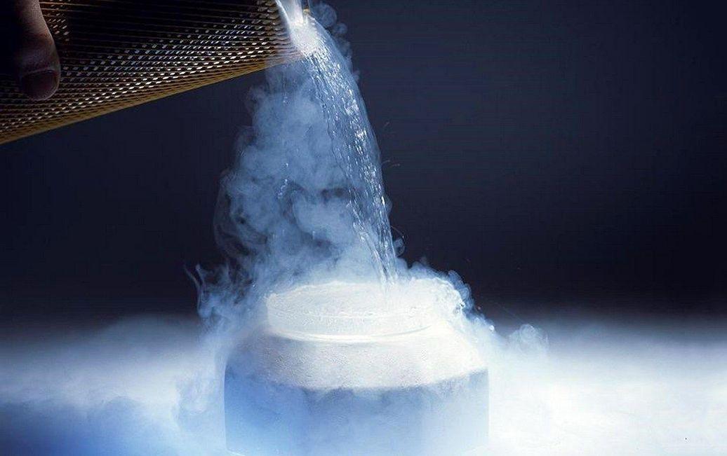 地球体积的液氮能否扑灭太阳?