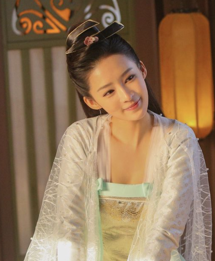 美丽|李沁的古装又飒又美丽, 真的太漂亮了