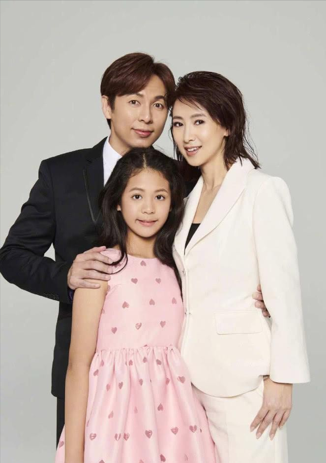 翁虹|风月女神翁虹：富豪老公怀疑她不忠，离异后嫁普通人被当成宝