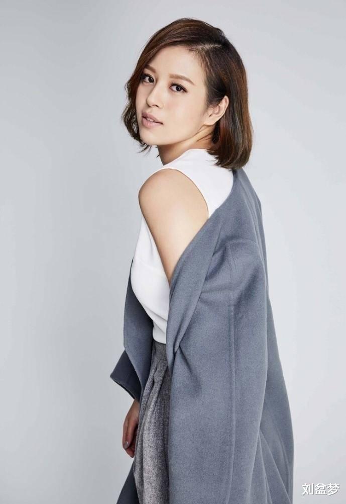 刘亦菲|她曾比胡歌刘亦菲还要红,17岁怀孕后声誉一落千丈,如今涅槃重生