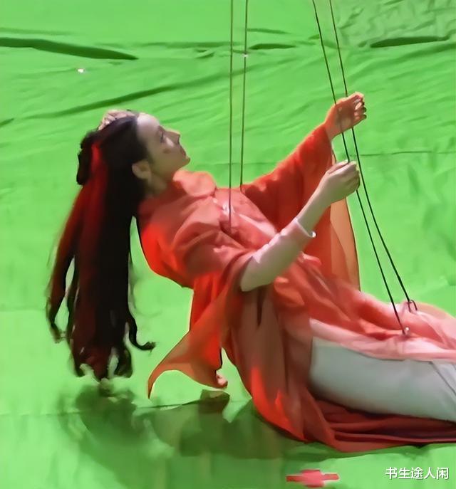 片场|顺德仙姬片场超爱笑，羡慕甜戏，纪云禾摔下岩浆片场感染力太强！