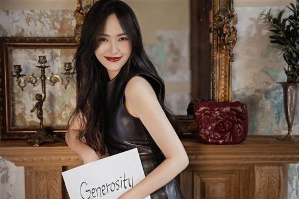 唐嫣|唐嫣大方晒娃，2岁小小糖扎丸子头骑平衡车，老公罗晋评论区打趣