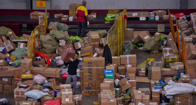 电子商务|反转来了?各大电商“一反常态”,网友:西方30年前的教训再度上演