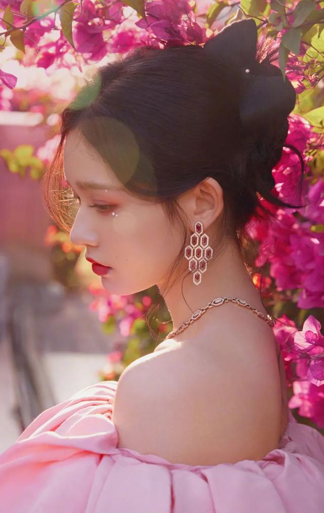 花仙子|春暖花开却不会拍大片，花仙子下凡教你仙气满满