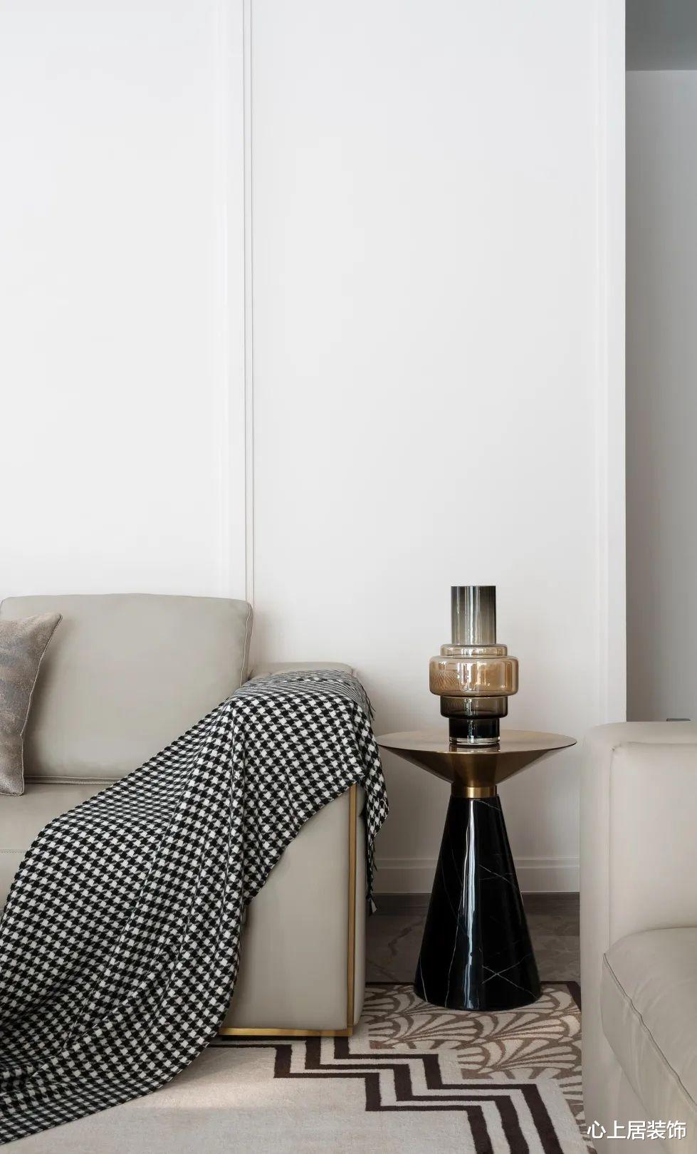 350平现代别墅,精简轻奢,向阳而生