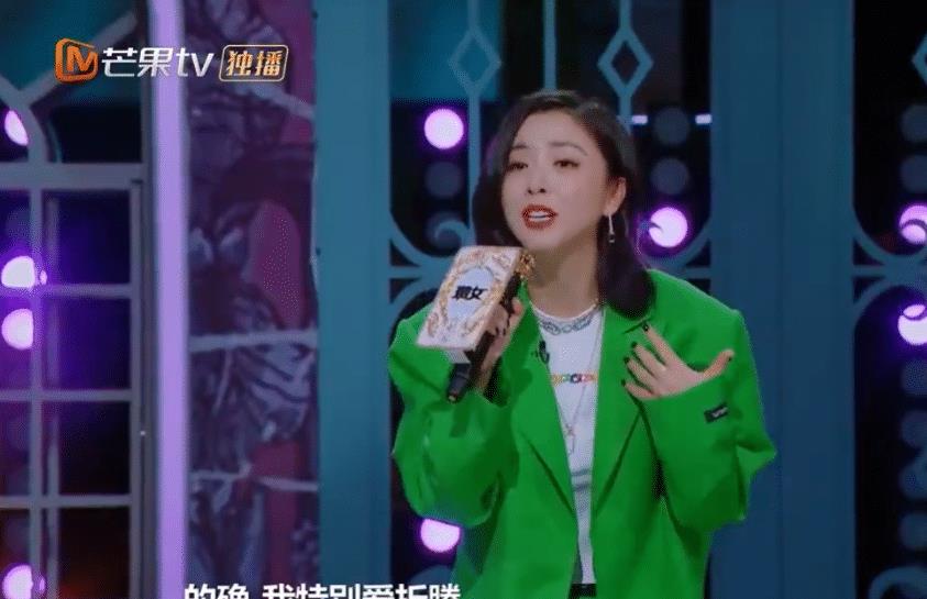 黄小蕾|黄小蕾：拒绝杜淳，倒追大张伟，38天闪婚，为女儿得罪迪士尼