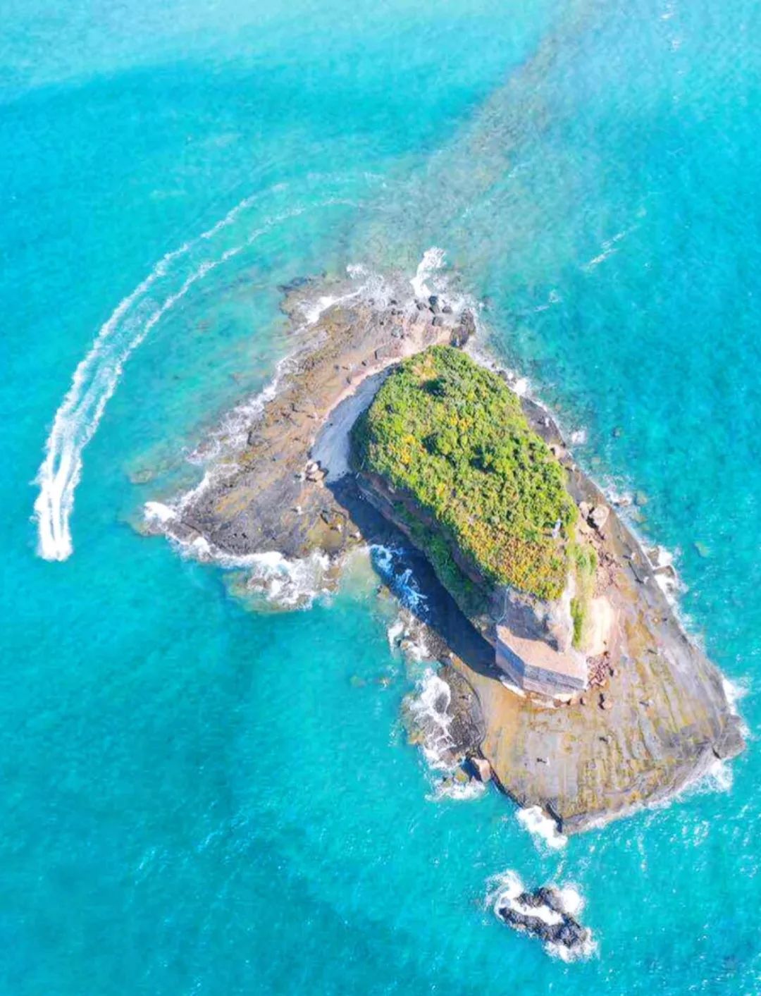 涠洲岛|被预言是下一个三亚，海景秒杀青岛厦门，普吉岛，海鲜好吃到哭