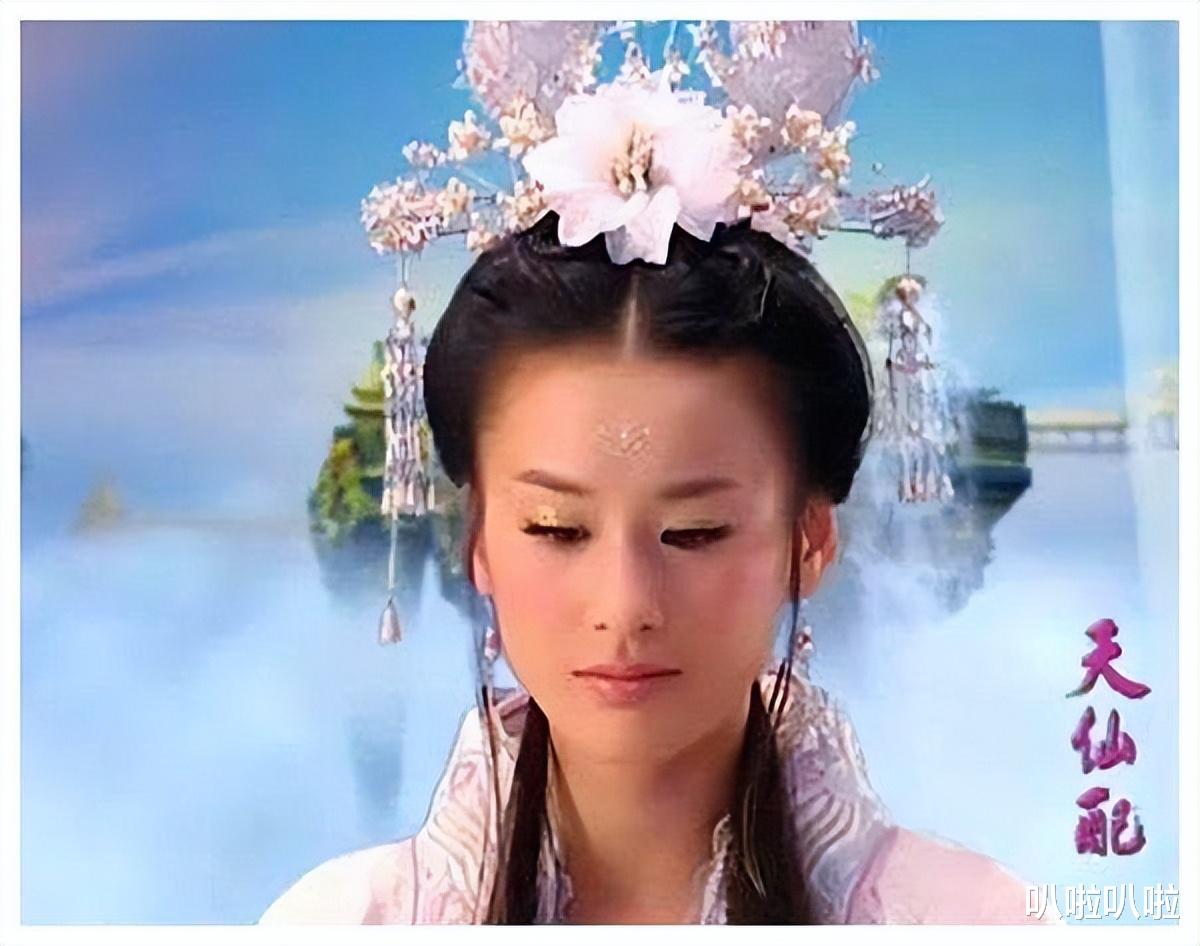 红苹果乐园|19年后再看《红苹果乐园》,男演员颜值全员崩盘,女演员个个坚挺