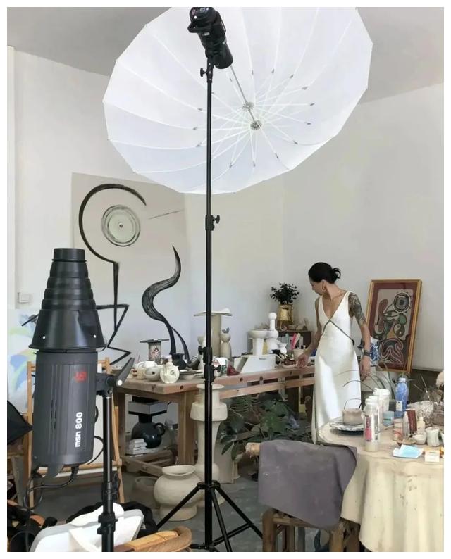 许久不见，这位金马影后有了另一个身份