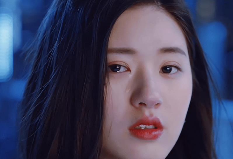 杨超越|哭都不会哭,还当什么演员?