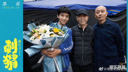 |王俊凯新片杀青，饰演口吃少年形象太颠覆，土气又消瘦眼中没光了