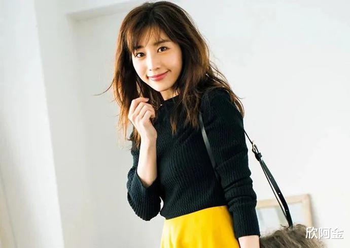 |日本顶级绿茶成功逆袭为“国民女神”!长相可爱身材x感,这谁顶得住?