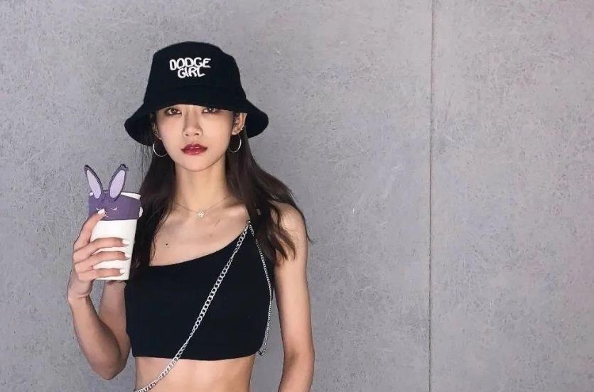 曾可妮|靠实力入王思聪公司，27岁登选秀惨遭落选，转行演戏仍收效甚微？