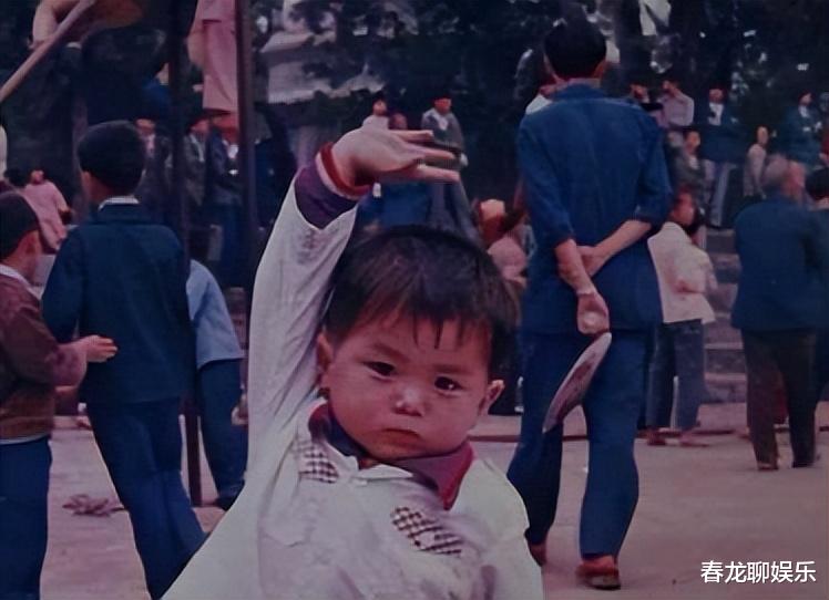 林丹|6年过去，因“忘拉窗帘事件”身败名裂的林丹，如今过得怎样了？