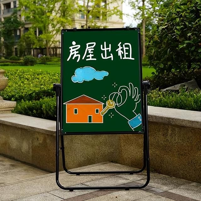 情侣|女孩合租,深夜隔壁情侣的声音让她尴尬,欲退租被中介回复整无语