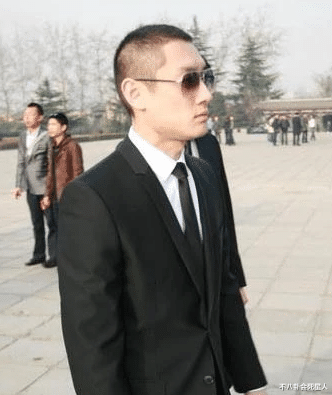 王珂|“京城四少”没落史:破产、离婚、靠老婆养活,脸面碎了一地