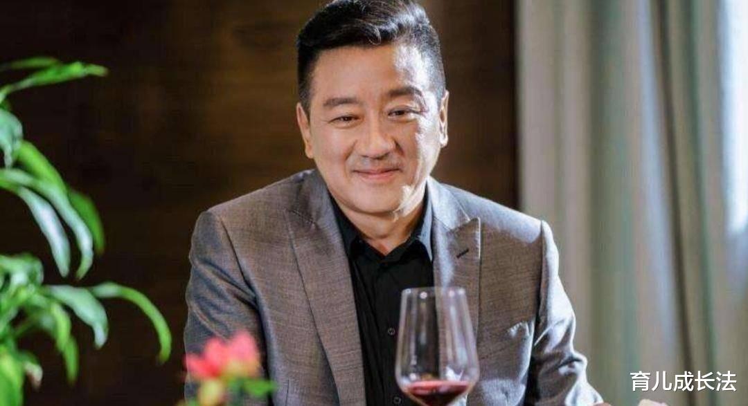 丁勇岱|丁勇岱：我出道40年无绯闻，与妻赵雪华一见钟情，儿子是最大牵挂