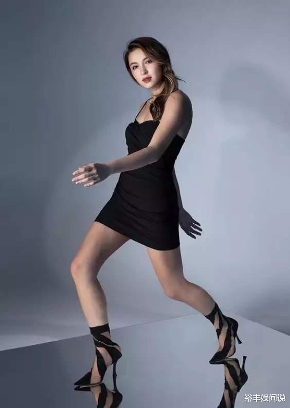 沈月|沈月遇到强劲对手!袁咏仪外甥女争做品牌新宠,野性且不失健康美