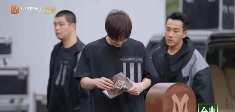 刘恺威|刘恺威发文告别《披哥》,绝口不提张云龙,cue三人仅1人回应