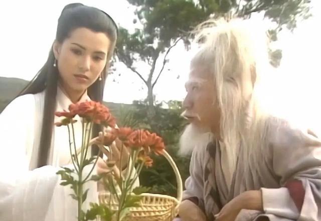 黑白配|又一古装武侠剧来袭，央视点名宣传，三大男神齐聚，女主更有看点