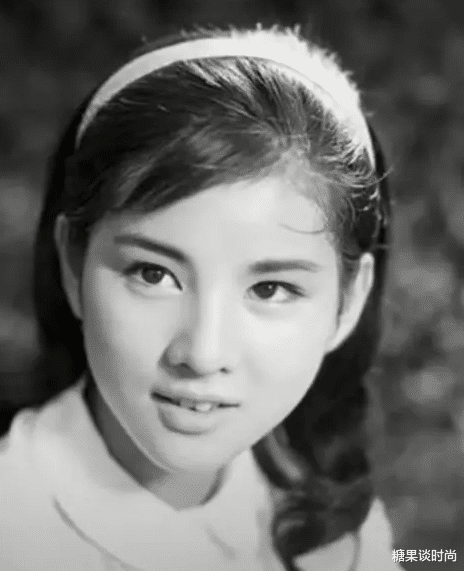 吉永小百合|吉永小百合,年轻时水灵俊俏,77岁了还是那么的有气质