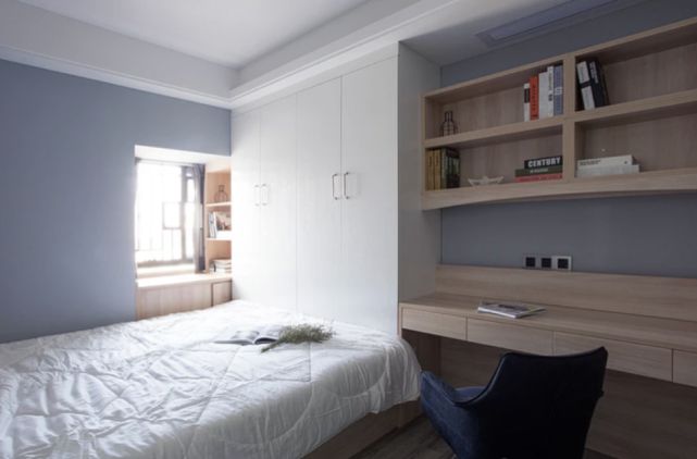 越来越多人选择“不买”电视柜,坚持断舍离风格!反而耐看极了!