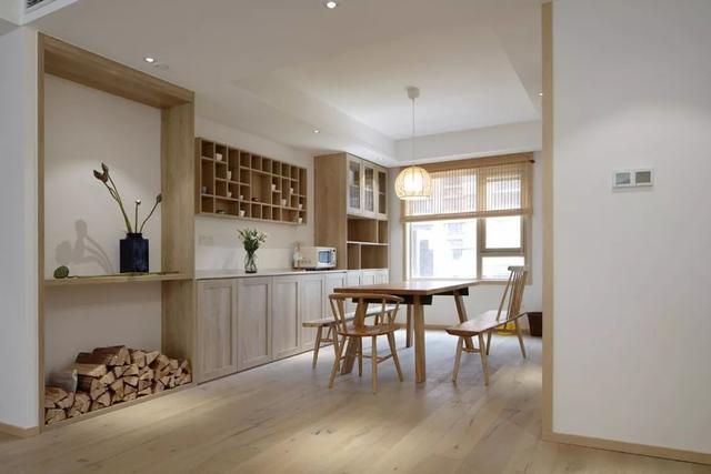 我说我想用最少的钱做背景墙，设计师会心一笑：你终于开窍了