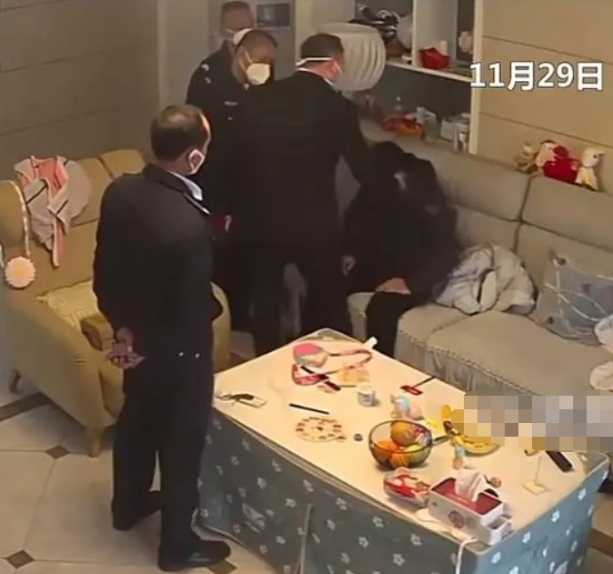 浏阳街道办上门打人者或将担刑责,劣迹斑斑,带着民警入宅行凶