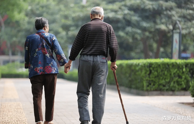 伊隆·马斯克|马斯克:没必要让大部分人活那么长,社会会“窒息”