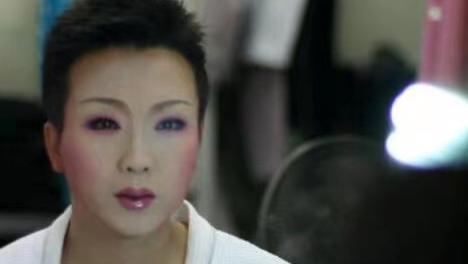 李玉刚|给人下跪，被骂人妖，交往过1任女友，李玉刚成名路经历了什么？