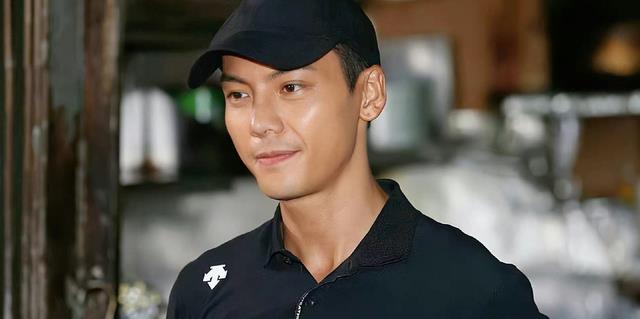 陈伟霆|陈伟霆：重感情，时隔10年再去探望当年和自己交心的服装师老大姐