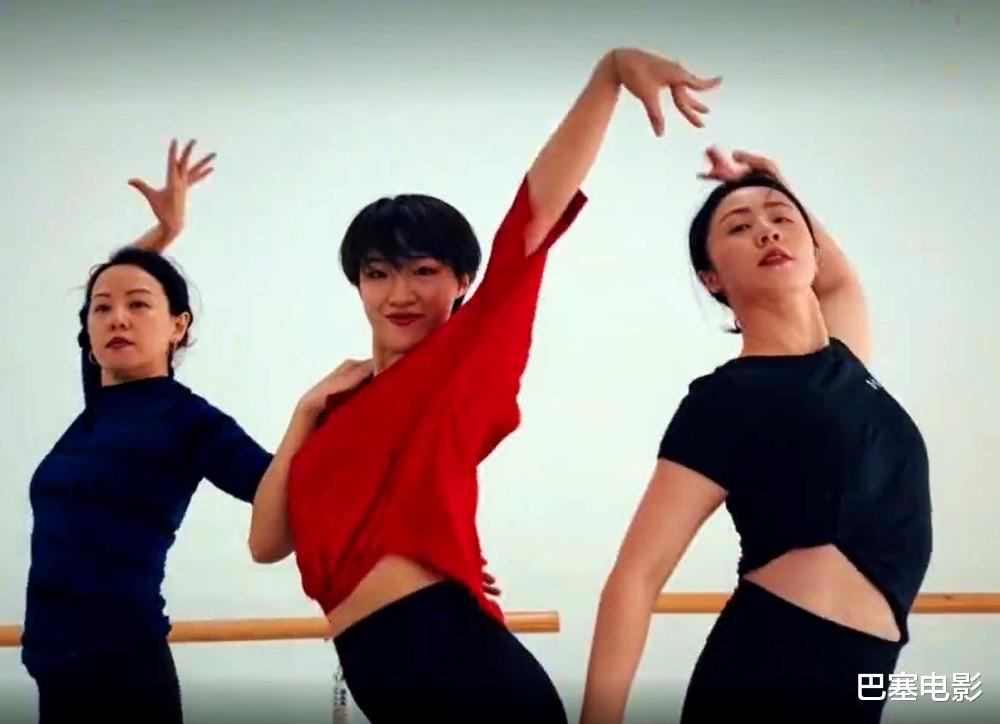 黄忆慈|社交平台又沦陷，留言充满恶意，“完美小孩”黄多多为何不讨喜了