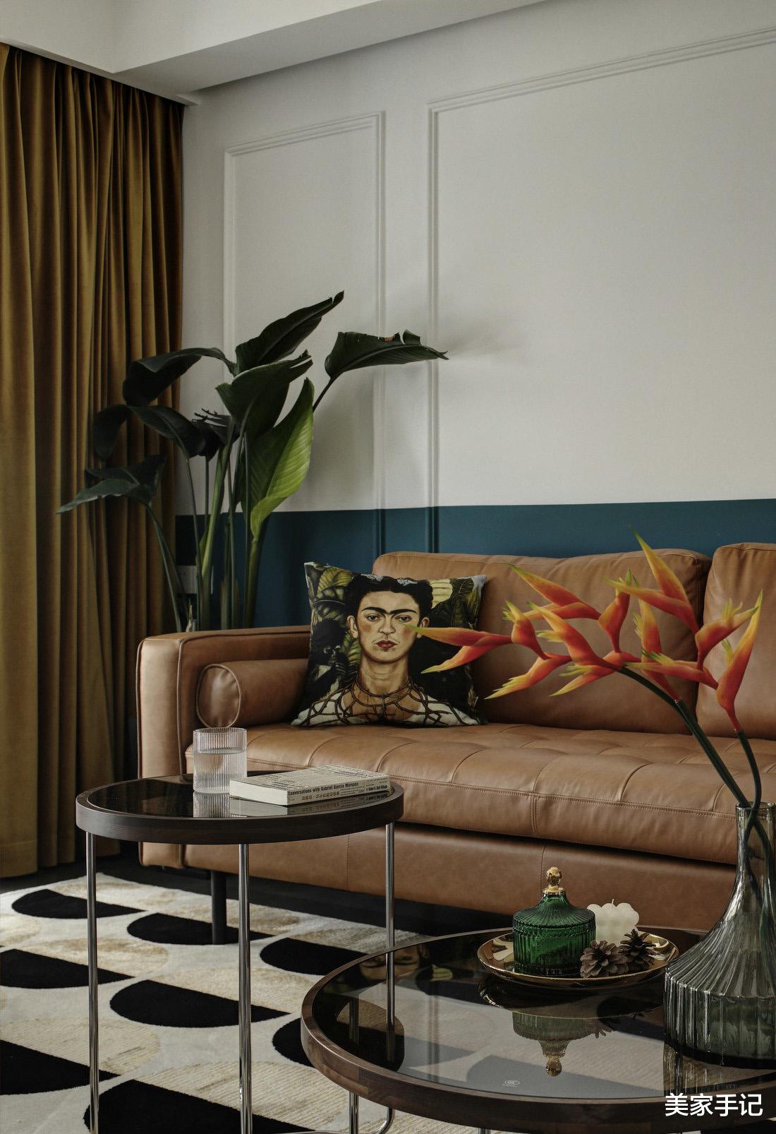 南京发现一户人家的装修，效果那叫一个高级，拍照给大伙瞅瞅，超羡慕