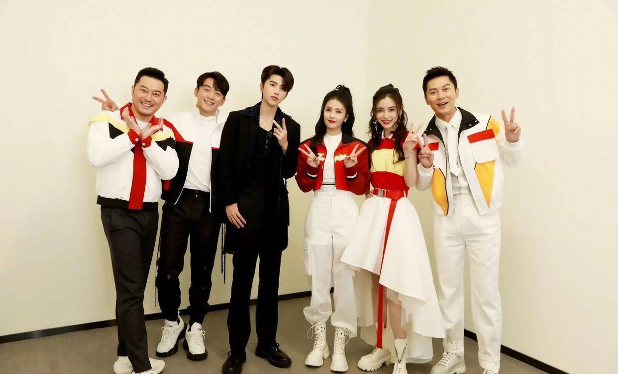 奔跑吧兄弟|《奔跑吧》飞行嘉宾越来越少，三期节目只请了5人，蔡徐坤还缺席