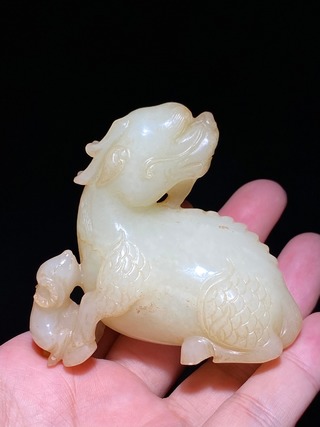 翡翠手镯|清乾隆 和田玉籽料 白玉 麒麟生牛 摆件 把件
