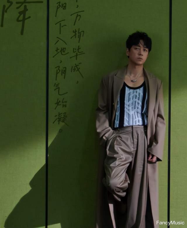 黄晓明 40+男星颜值回春愈长愈帅，从黄晓明到靳东，演技提升去油成功