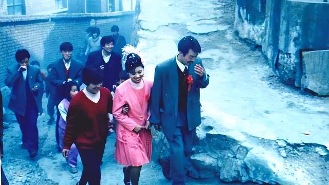 山西高颜值女逃犯解丽萍,潜逃20年,至今仍未被抓