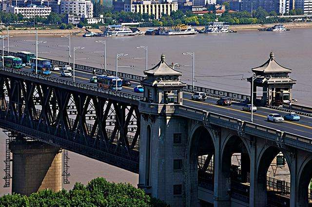 武汉|《开端》原型武汉爆炸案：一对男性情侣殉情，造成16人死亡22人受伤！