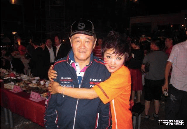 赵本山|赵本山被徒孙手撕后,张玉娇把关婷娜当靶子,回应五字真言